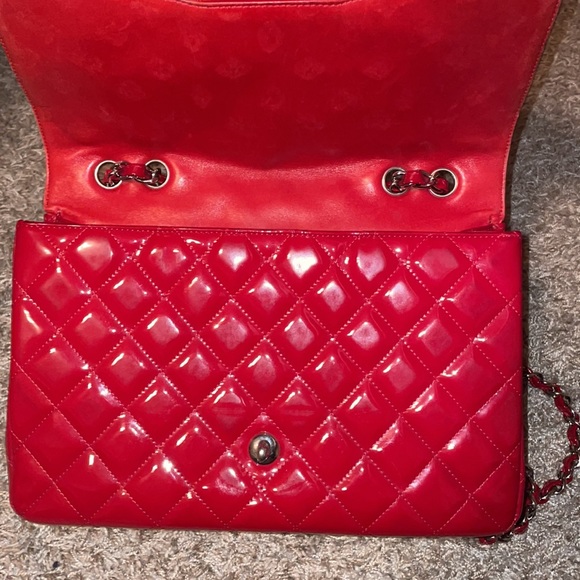 Authentic Chanel patent jumbo single flap bag - Picture 13 of 15
